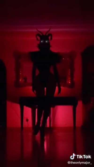 Me getting level 6 on evelynn