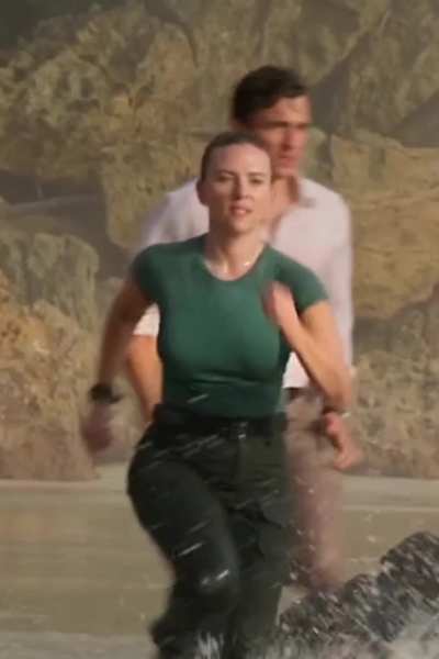 Scarlett Johansson Bouncy