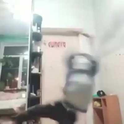 HELIKOPTER HELIKOPTER