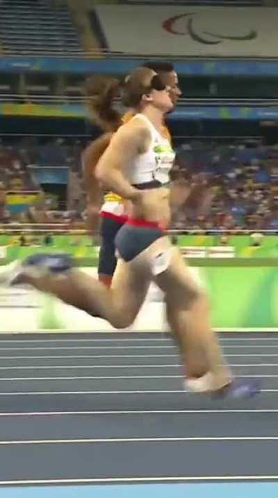 How blind people compete in the Paralympics (libby clegg)