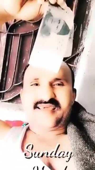 Pakistani man gets introduced to rap culture