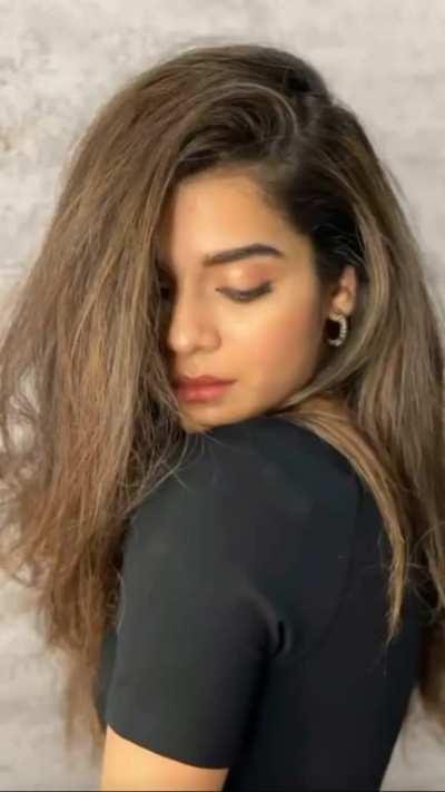 mithila palkar is getting good at making men hard ahhh 💦💦💦