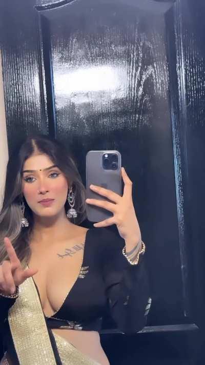 Shambhavi (@shambhavi1997) - The Best Femme Fatale