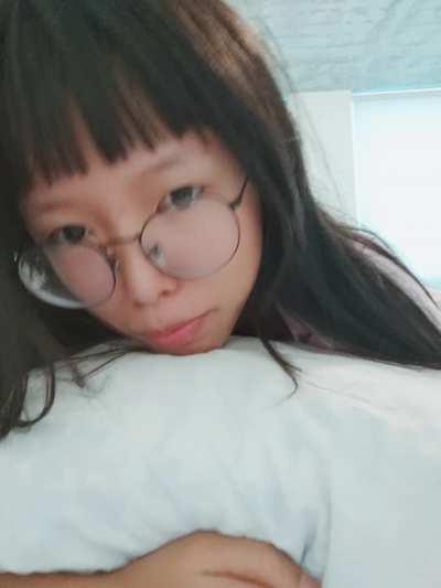 I made a lil morning asmr video with a butt flash >w<