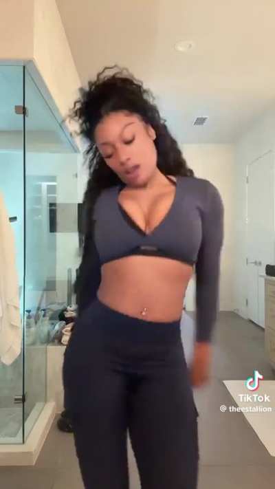 Megan via tik tok 😭😭😭