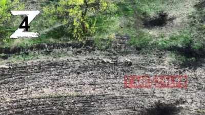 NSFW: A Ukrainian soldier gets injured. His friend refuses to leave him and fights to the bitter end with him.