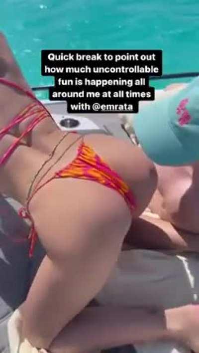 How do you guys rate her twerking?