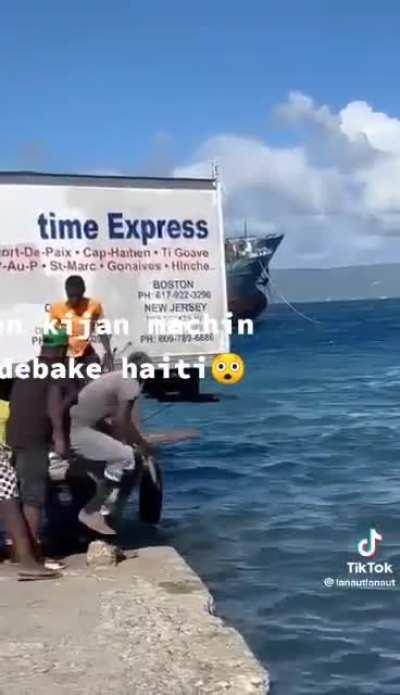 AliExpress free shipping