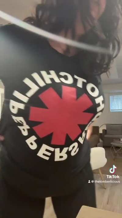 The downside to dating a MILF