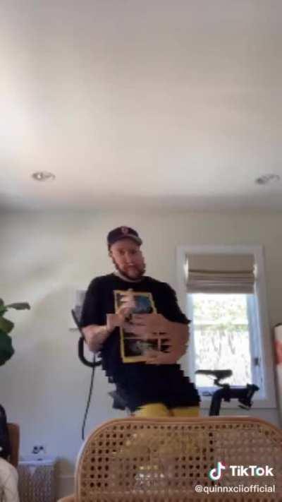 Quinn XCII teasing a snippet of his next single featuring Logic!