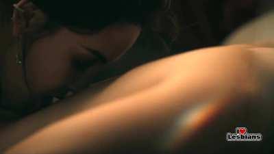 Maria de Villa & Regina Pavon (Dark Desire - s02e05 - Scene #2)