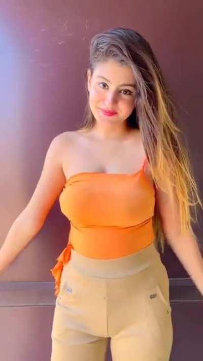 Priya maggo and her boob shakes!!