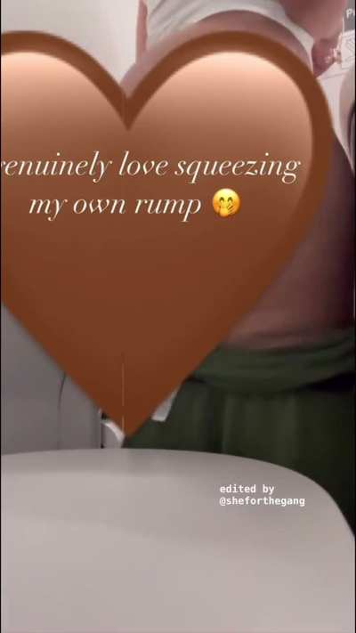 Anybody got her twitter or OF link? All she does is post teases on IG