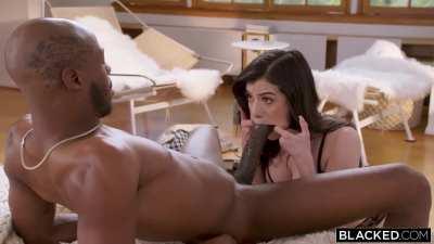 Savannah Sixx Gets Blacked