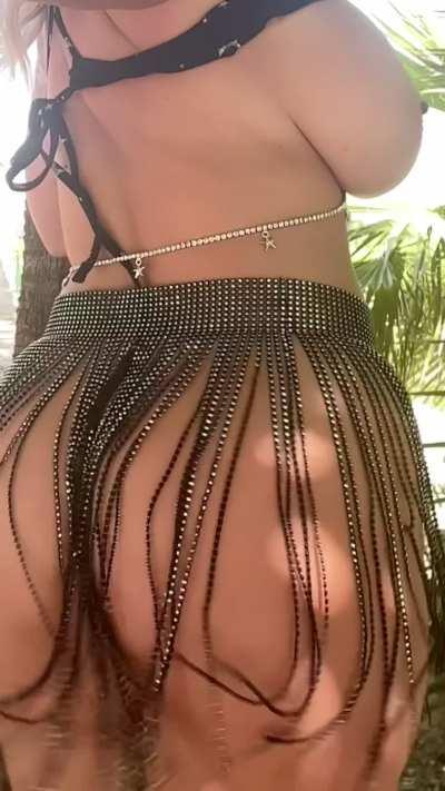 [Melissa Debling] OMG ð Her booty is the best!!!