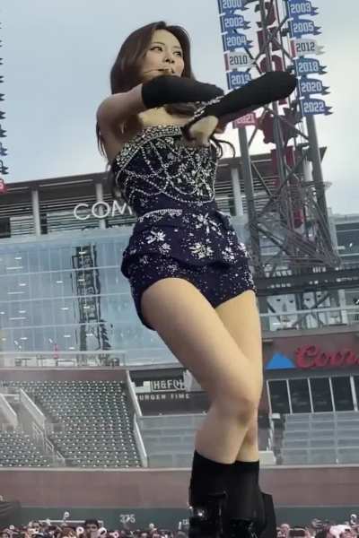 Tzuyu is drop-dead gorgeous 😍