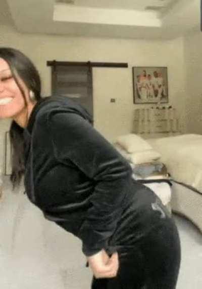 Biannca has a fat ass