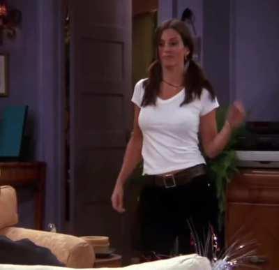 Courteney Cox in Friends