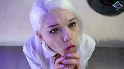 Sexy Ashe from Overwatch cosplayer sucks a big dick