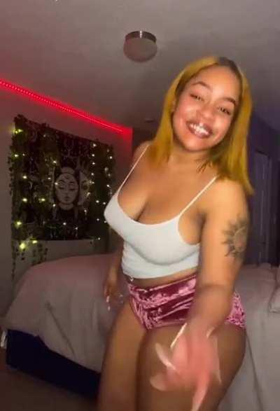 Ass so damn fat 🥵