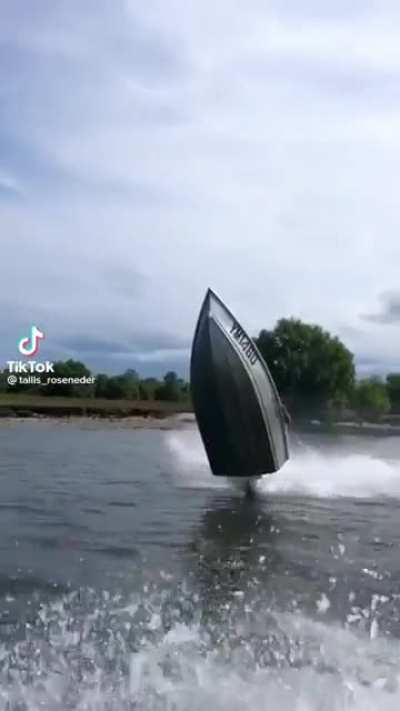 been on boats my entire life... never seen anything like this