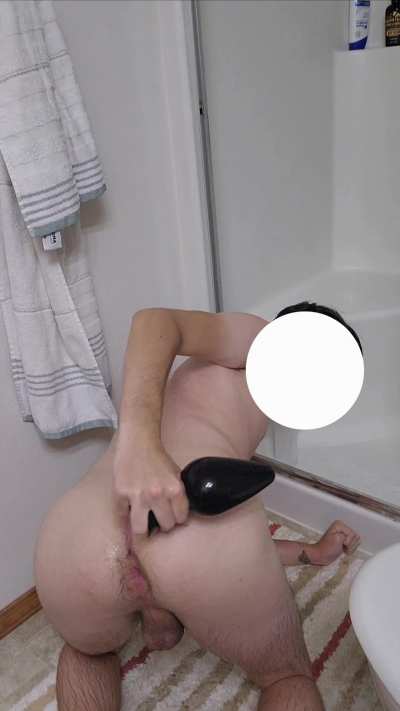 Playing with my biggest plug, fisting my ass, and more. Enjoy this clip :) [23M]