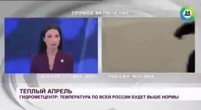 HMK while I snatch this woman’s microphone