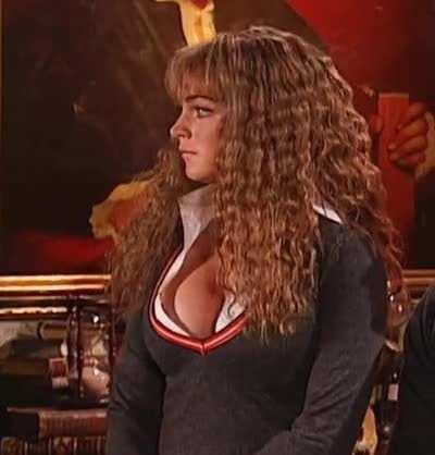 Lindsay Lohan looks so hot as Hermione