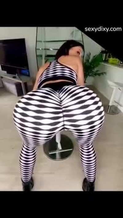 Hypno Twerk