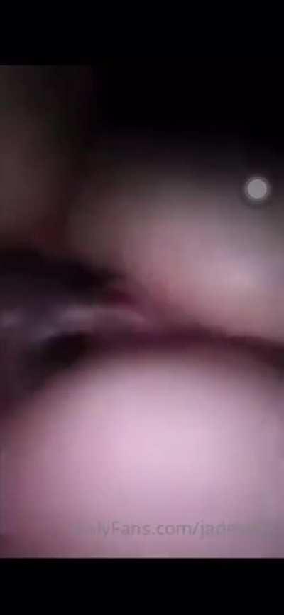 @jadeygirl 👀😳