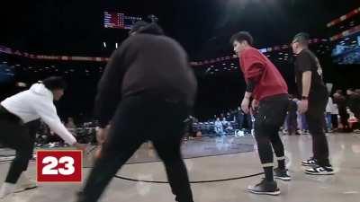 [Highlight] The Nets find an r/nba user to participate in their game break skills challenge