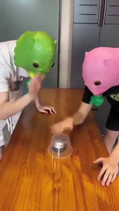 Nem o câmera se aguentou 🤣🤣🤣