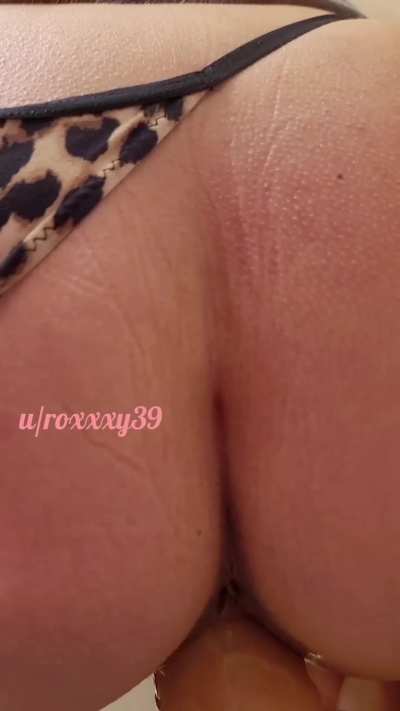 I woke up kind of horny this morning (f43) 