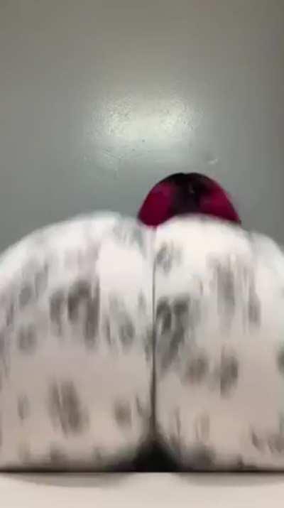 I love to shake this ass for you