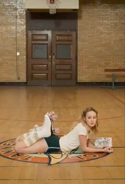 Wish she would do more such scenes