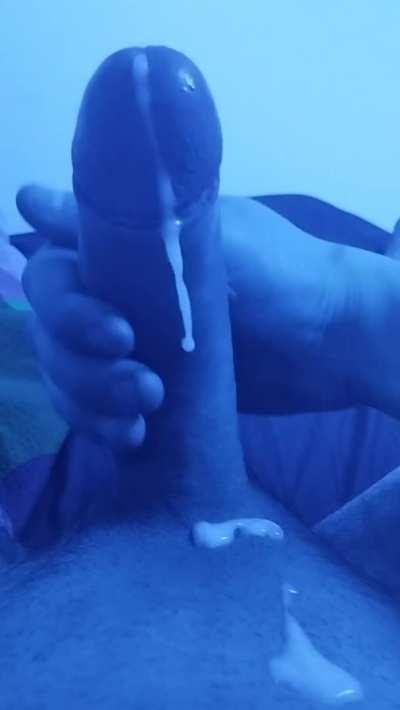 I love when my cum hops out my cock. D'you like that too? [OC] [25]