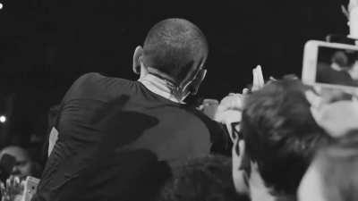 Such a beautiful soul! You'll ALWAYS be missed and loved CHESTER. R.I.P legend 🖤❤