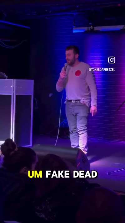 Zionist “comedian” Yoni Kletzel bombs hard