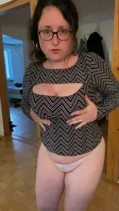 Can I get a volunteer to pump a load in me?