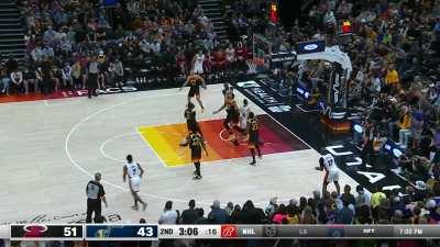 [Highlight] Herro connects with Bam who completes the alley oop over Gobert