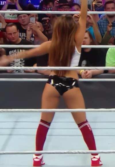 Nikki Bella