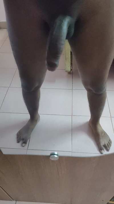 What do you think—size matters, or is it all about the confidence?(M)