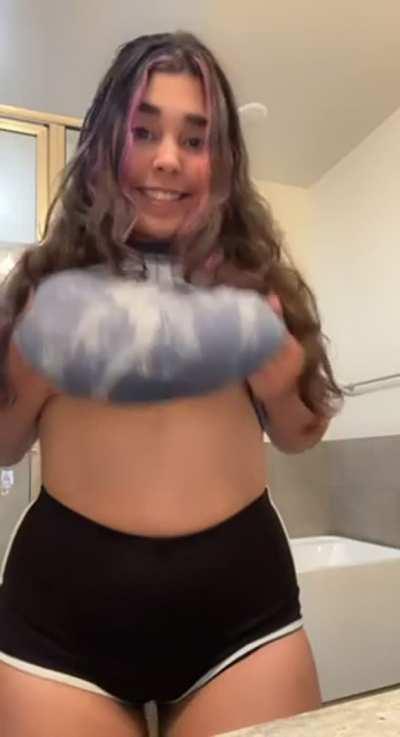 I owe you some nudes if I can make you hard with my curvy body… deal?