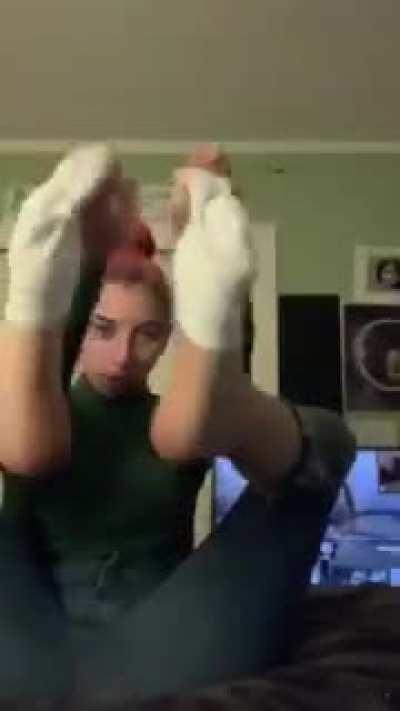 Come worship my feet