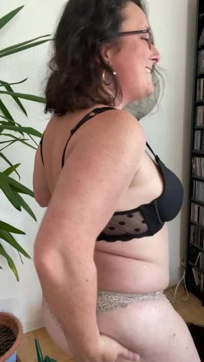 I hope this angle makes you cum really fast