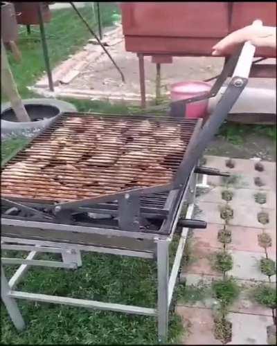 Easily flip your entire grill with one easy move.