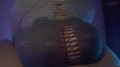 Lily's big natural jugs were made to milk you dry