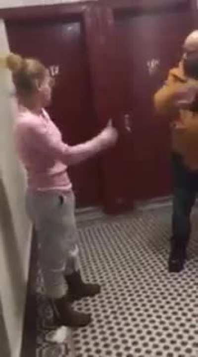 ANANI SİKEYM SLZNĞDKAAĞJCPDJAOAJAPSN