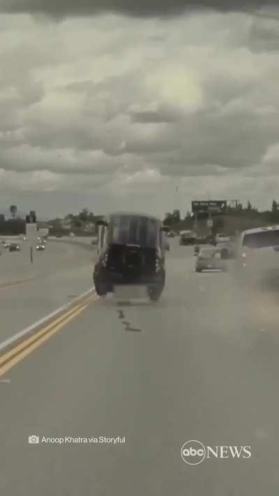 This is why you make sure your lug nuts are on tight…