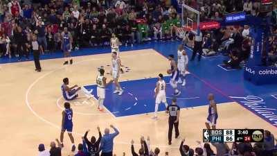 [Highlight] Embiid rises up and buries the And-1 jumper for 47 points on 19/24 shooting.
